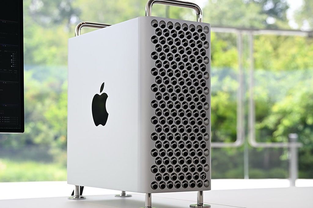 Apple resmi menghentikan Mac Pro setelah 20 tahun tanpa rencana model baru, menandai akhir era workstation profesional ikonik mereka.